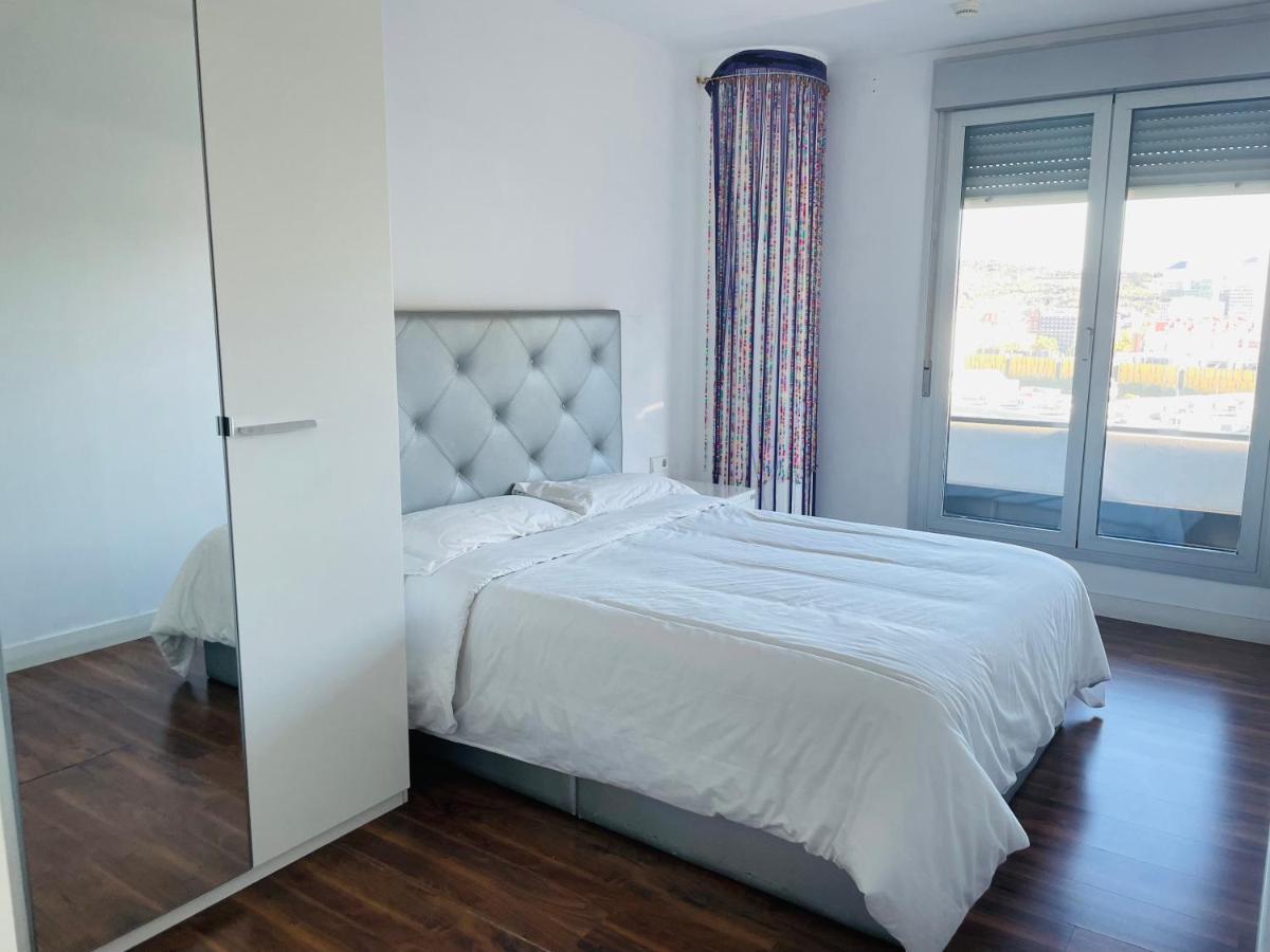 Fira De Barcelona City View Apartment With Garage Parking L’Hospitalet de Llobregat Exterior foto