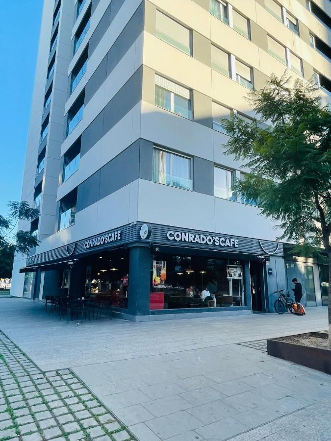 Fira De Barcelona City View Apartment With Garage Parking L’Hospitalet de Llobregat Exterior foto